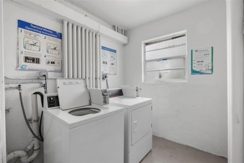Copropriété à louer à Miami Beach, Floride: 1 chambre, 71.35 m2 № 2168394 - photo 25