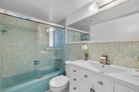 Copropriété à louer à Miami Beach, Floride: 1 chambre, 71.35 m2 № 2168394 - photo 14