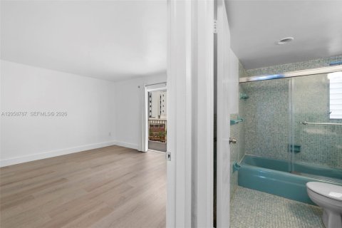 Copropriété à louer à Miami Beach, Floride: 1 chambre, 71.35 m2 № 2168394 - photo 13