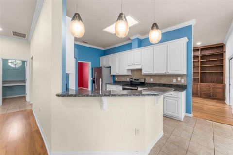 House in Gainesville, Florida 6 bedrooms, 279.26 sq.m. № 2203759 - photo 12