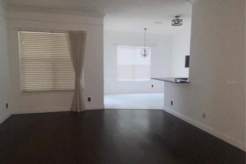 Adosado en alquiler en Orlando, Florida, 3 dormitorios, 167.97 m2 № 1900932 - foto 2