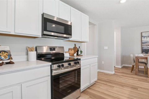 Casa en venta en Alachua, Florida, 5 dormitorios, 187.11 m2 № 2155747 - foto 8