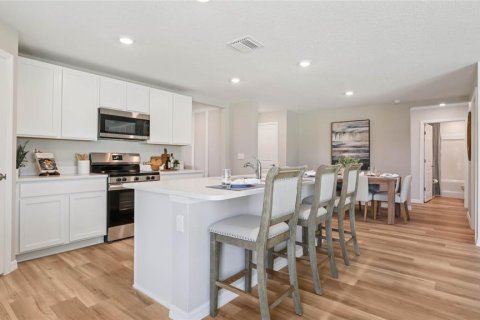 Casa en venta en Alachua, Florida, 5 dormitorios, 187.11 m2 № 2155747 - foto 4