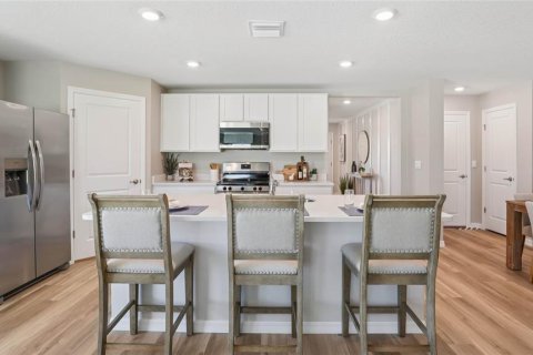 Casa en venta en Alachua, Florida, 5 dormitorios, 187.11 m2 № 2155747 - foto 3