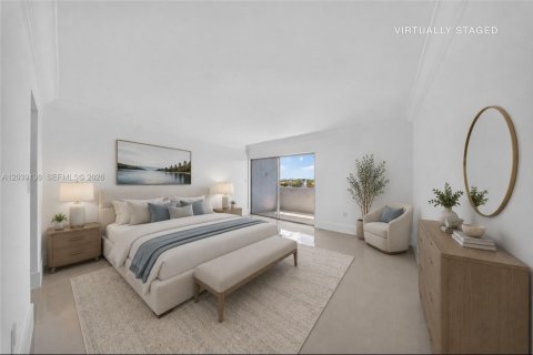 Condominio en alquiler en Miami, Florida, 1 dormitorio, 104.52 m2 № 2085679 - foto 3