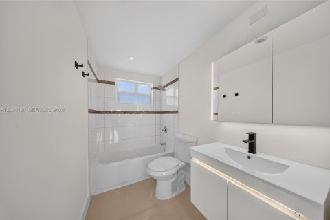 Condominio en alquiler en Miami, Florida, 1 dormitorio, 104.52 m2 № 2085679 - foto 23