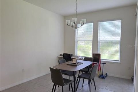 Casa en venta en Kissimmee, Florida, 4 dormitorios, 195.84 m2 № 1869223 - foto 8
