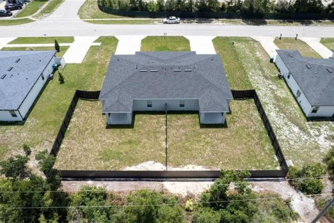 Appartement à louer à Deltona, Floride: 3 chambres, 138.33 m2 № 2230292 - photo 2