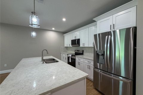 Appartement à louer à Deltona, Floride: 3 chambres, 138.33 m2 № 2230292 - photo 15