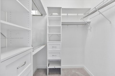 Touwnhouse à vendre à Miami, Floride: 3 chambres, 147.44 m2 № 1939283 - photo 23