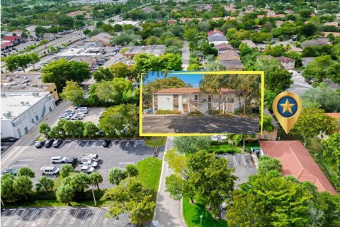 Propiedad comercial en Coral Springs, Florida 500.46 m2 № 2084338
