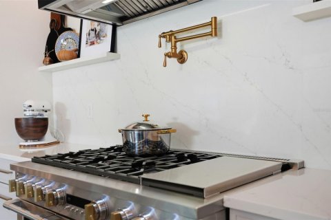 Casa en venta en Palm Harbor, Florida, 4 dormitorios, 281.96 m2 № 2226713 - foto 24