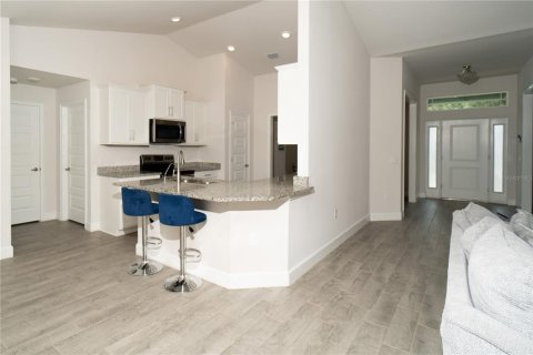 House in North Port, Florida 3 bedrooms, 198.63 sq.m. № 1757395 - photo 4