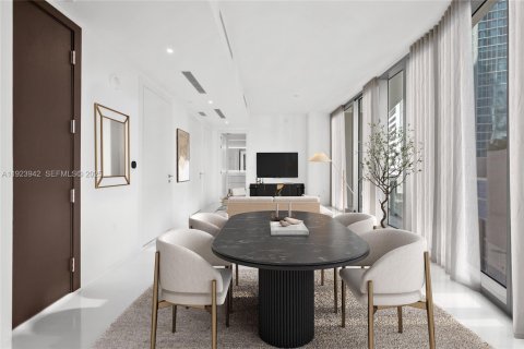 Купить кондоминиум в Майами, Флорида 1 спальня, 70.61м2, № 1982338 - фото 2