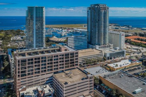 Condominio en alquiler en Saint Petersburg, Florida, 2 dormitorios, 125.79 m2 № 2230382 - foto 7