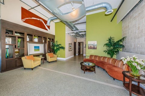 Condominio en alquiler en Saint Petersburg, Florida, 2 dormitorios, 125.79 m2 № 2230382 - foto 10