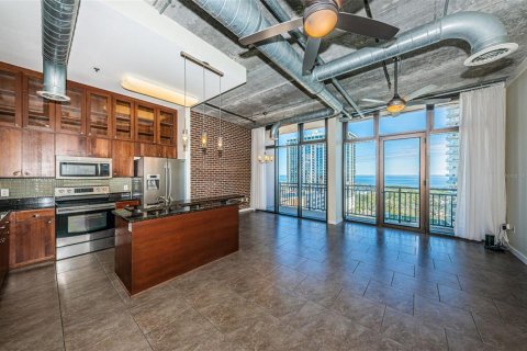 Condominio en alquiler en Saint Petersburg, Florida, 2 dormitorios, 125.79 m2 № 2230382 - foto 22