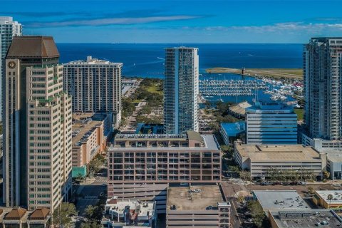 Condominio en alquiler en Saint Petersburg, Florida, 2 dormitorios, 125.79 m2 № 2230382 - foto 5