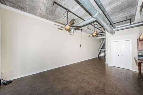 Condominio en alquiler en Saint Petersburg, Florida, 2 dormitorios, 125.79 m2 № 2230382 - foto 21