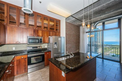 Condominio en alquiler en Saint Petersburg, Florida, 2 dormitorios, 125.79 m2 № 2230382 - foto 27