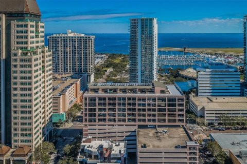 Condominio en alquiler en Saint Petersburg, Florida, 2 dormitorios, 125.79 m2 № 2230382 - foto 6