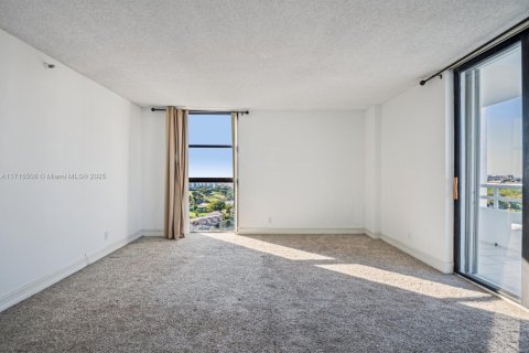 Купить кондоминиум в Авентура, Флорида 2 спальни, 114.55м2, № 1469702 - фото 6