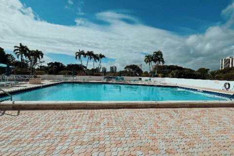 Купить кондоминиум в Авентура, Флорида 2 спальни, 114.55м2, № 1469702 - фото 21