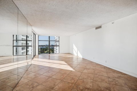 Купить кондоминиум в Авентура, Флорида 2 спальни, 114.55м2, № 1469702 - фото 4