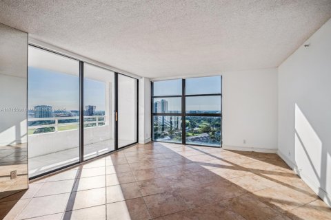 Купить кондоминиум в Авентура, Флорида 2 спальни, 114.55м2, № 1469702 - фото 2