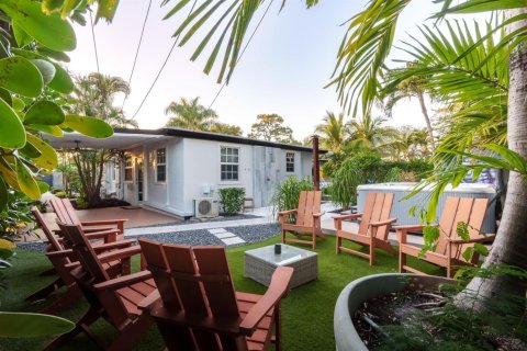 House in Fort Lauderdale, Florida 7 bedrooms, 264.21 sq.m. № 2260735 - photo 28