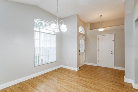 House in Tampa, Florida 3 bedrooms, 147.81 sq.m. № 2393416 - photo 6