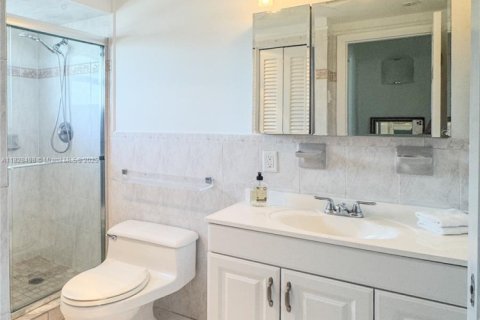 Copropriété à vendre à Hallandale Beach, Floride: 3 chambres, 128.11 m2 № 1818397 - photo 10