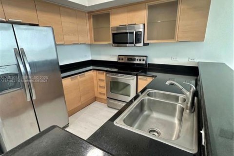 Снять в аренду кондоминиум в Холливуд, Флорида 2 спальни, 110.46м2, № 2066672 - фото 10