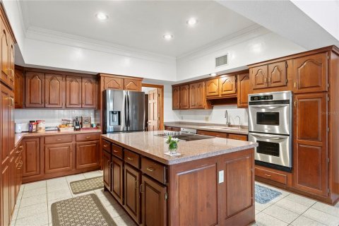 Casa en venta en Tampa, Florida, 4 dormitorios, 454.38 m2 № 1673589 - foto 9