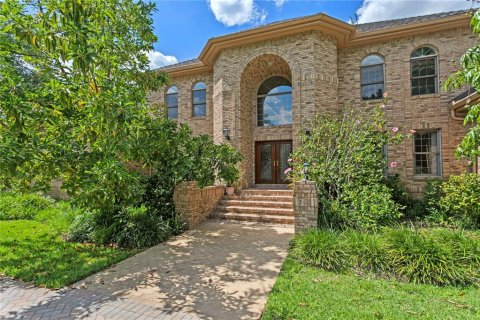 Casa en venta en Tampa, Florida, 4 dormitorios, 454.38 m2 № 1673589 - foto 1