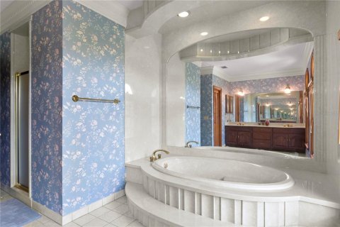 Casa en venta en Tampa, Florida, 4 dormitorios, 454.38 m2 № 1673589 - foto 24