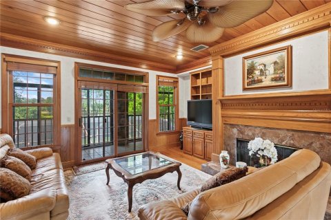 Casa en venta en Tampa, Florida, 4 dormitorios, 454.38 m2 № 1673589 - foto 17