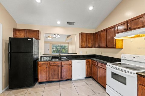 Villa ou maison à vendre à Oviedo, Floride: 3 chambres, 138.05 m2 № 1878037 - photo 6