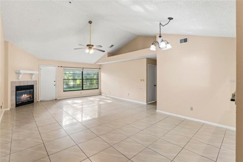 House in Oviedo, Florida 3 bedrooms, 138.05 sq.m. № 1878037 - photo 9