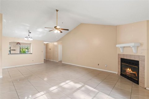 House in Oviedo, Florida 3 bedrooms, 138.05 sq.m. № 1878037 - photo 13