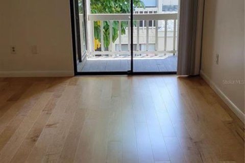 Condominio en alquiler en Sarasota, Florida, 2 dormitorios, 91.23 m2 № 1549175 - foto 19