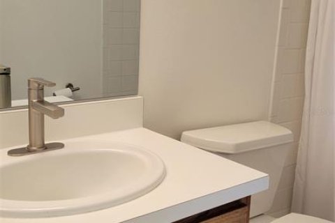 Condominio en alquiler en Sarasota, Florida, 2 dormitorios, 91.23 m2 № 1549175 - foto 17