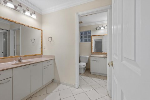 House in Wellington, Florida 5 bedrooms, 268.3 sq.m. № 2173833 - photo 27
