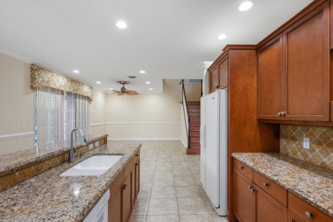 House in Wellington, Florida 5 bedrooms, 268.3 sq.m. № 2173833 - photo 15