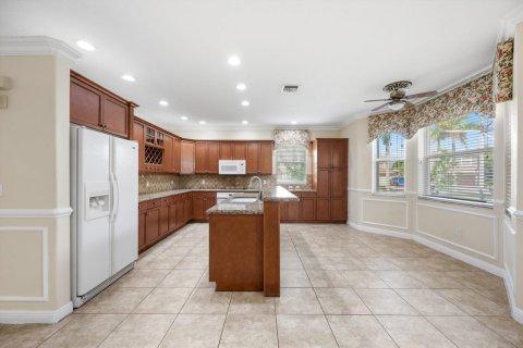 House in Wellington, Florida 5 bedrooms, 268.3 sq.m. № 2173833 - photo 12