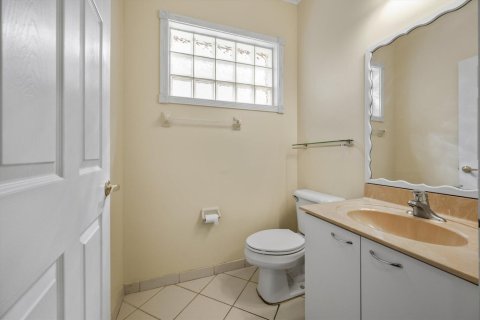 House in Wellington, Florida 5 bedrooms, 268.3 sq.m. № 2173833 - photo 17