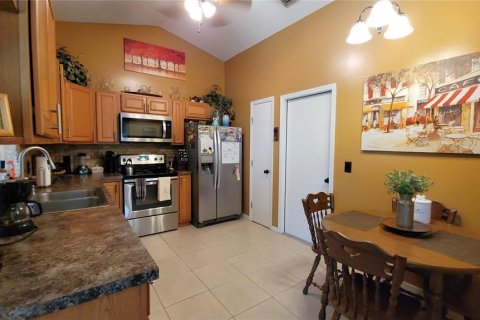 Villa ou maison à vendre à DeLand, Floride: 2 chambres, 94.2 m2 № 1846502 - photo 12