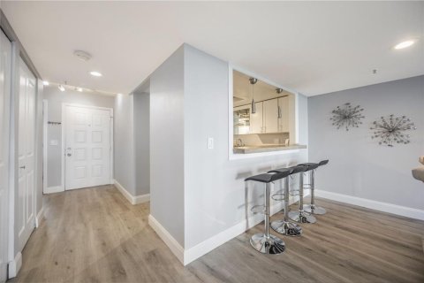 Condo in Orlando, Florida, 2 bedrooms  № 1873502 - photo 12