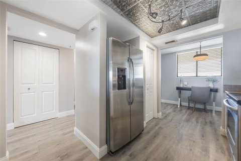 Condo in Orlando, Florida, 2 bedrooms  № 1873502 - photo 8