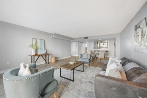 Condo in Orlando, Florida, 2 bedrooms  № 1873502 - photo 18